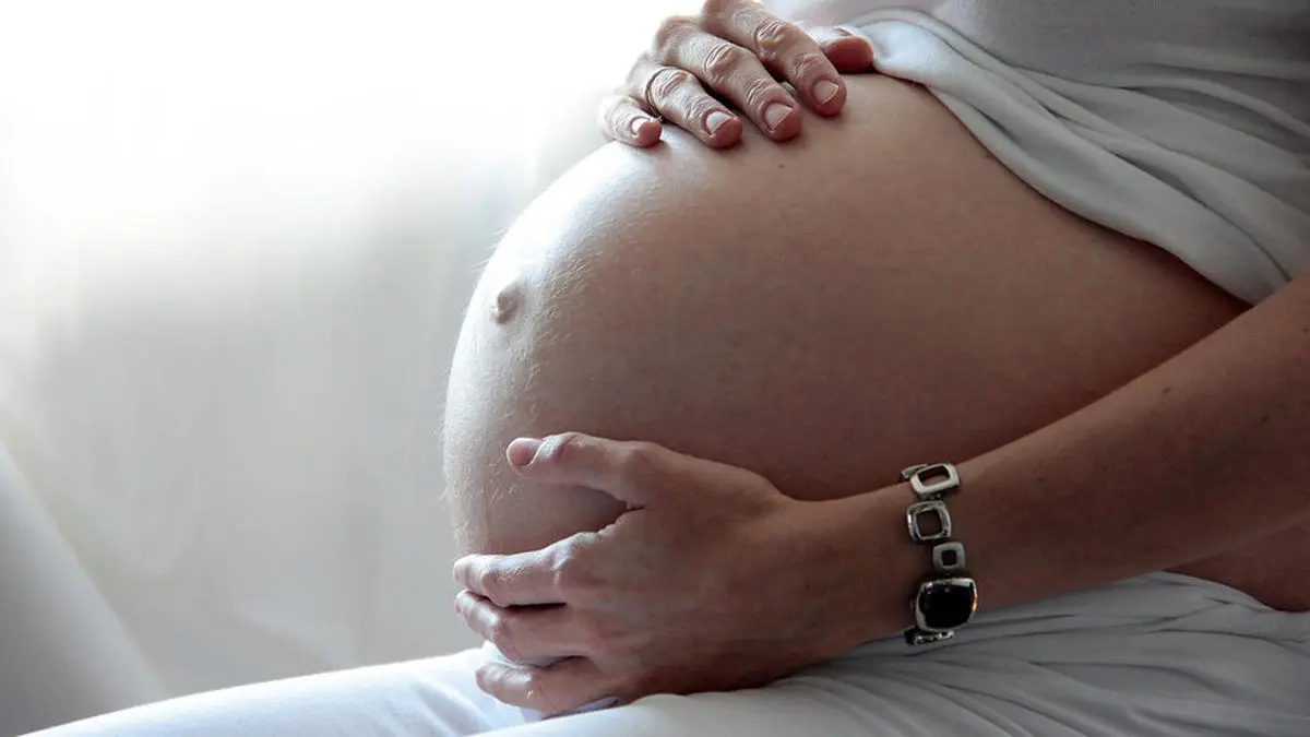 Risiken einer Infektion und überlastete Systeme gefährden Schwangere