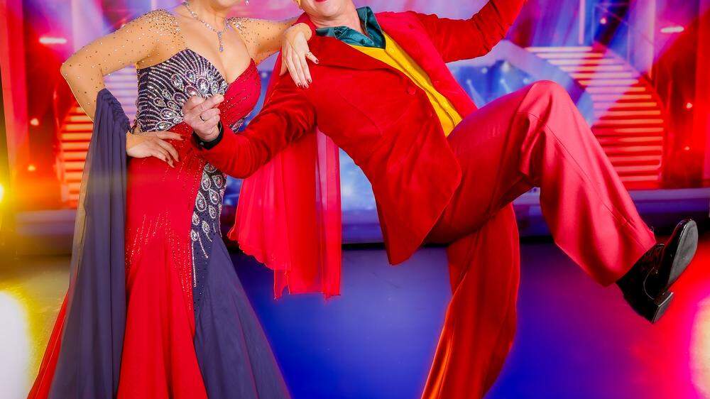 Alexander Pointner & Manuela Stöckl tanzen heute einen Slowfox zu „Smile“ aus „Joker“