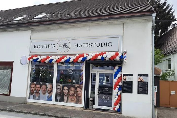 Der Salon befindet sich in der Lederergasse 14 in Weiz.