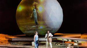 Die 72. Bregenzer Festspiele nach der fulminanten &quot;Carmen&quot;-Premiere auf der Seebühne mit einer zweiten herausragenden Inszenierung aufwarten. 