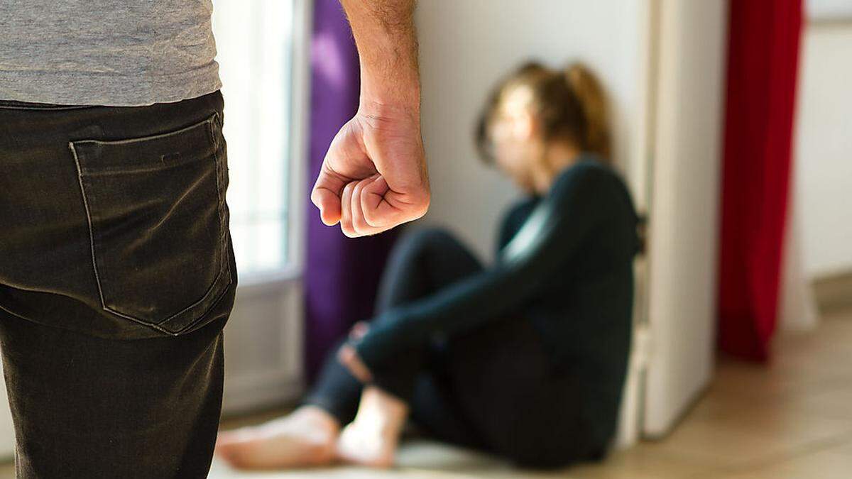 Jede dritte Frau in der EU erfährt ab ihrem 15. Lebensjahr körperliche oder sexuelle Gewalt - großteils vom eigenen Partner 