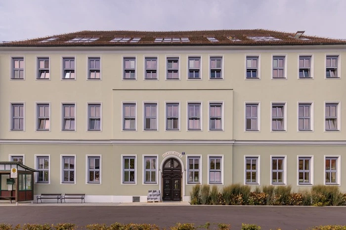 Die neue Fassade und Außenlage