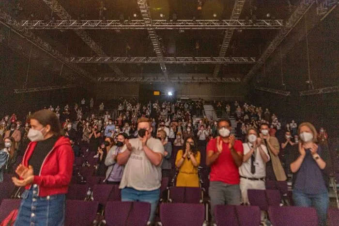 Stehende Ovationen zählten an diesem Eröffnungstag der doppelten Premieren zur Regel