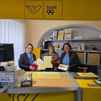 Bei der Übergabe: Kos mit Lamprecht und Lobnik (von links)