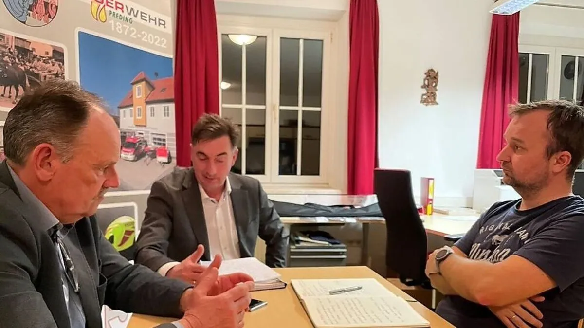 Zum Gespräch werden ehemalige wie aktive Feuerwehrleute geladen