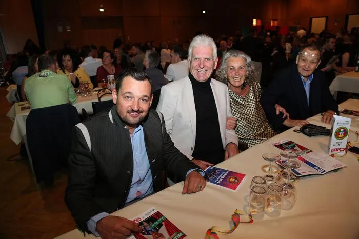 GLUCK GLUCK bei der Faschingssitzung im Stadtsaal Feldkirchen