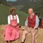 Arnold aus dem Bezirk St. Veit an der Glan bei der Vorstellungsrunde von Bauer sucht Frau auf ATV mit Moderatorin Arabella Kiesbauer