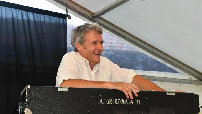 Kabarettist Christof Spörk bespaßte beim Sommerkabarett am Weinhof Reichmann die Gäste