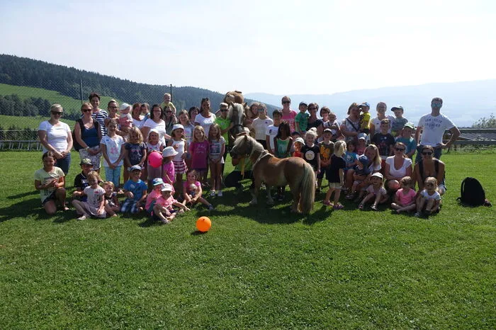 Rund 50 Kinder besuchten mit ihren Eltern die Veranstaltung.