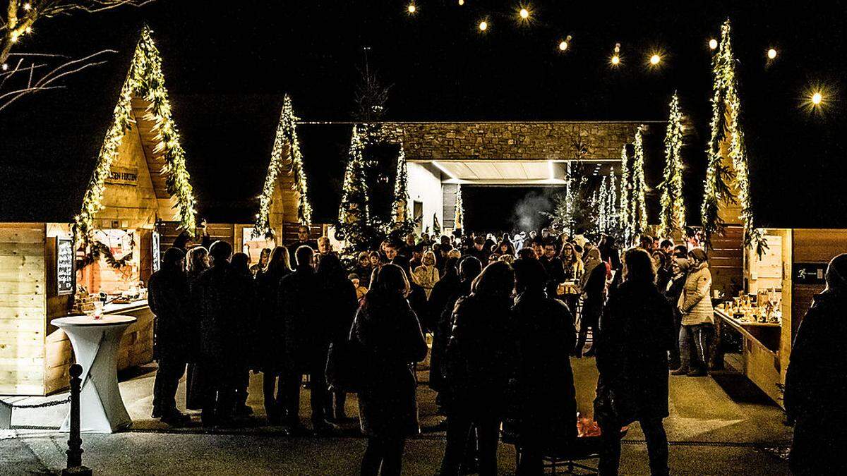 Weihnachtsstimmung am Adventmarkt der Domäne Lilienberg