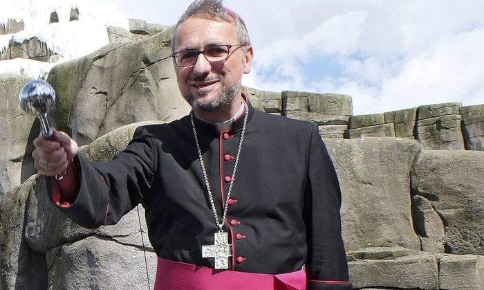 Der Hamburger Erzbischof Stefan Hesse bot dem Papst seinen Rücktritt a