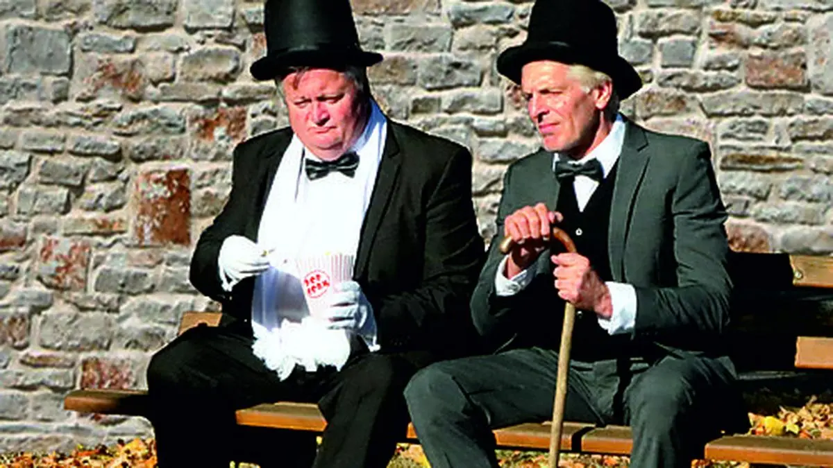 Hermann Traninger und Erwin Beiweis spielen zwei in die Jahre gekommene Komiker