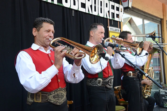 Franz Posch und seine Innbrüggler spielten zünftig auf