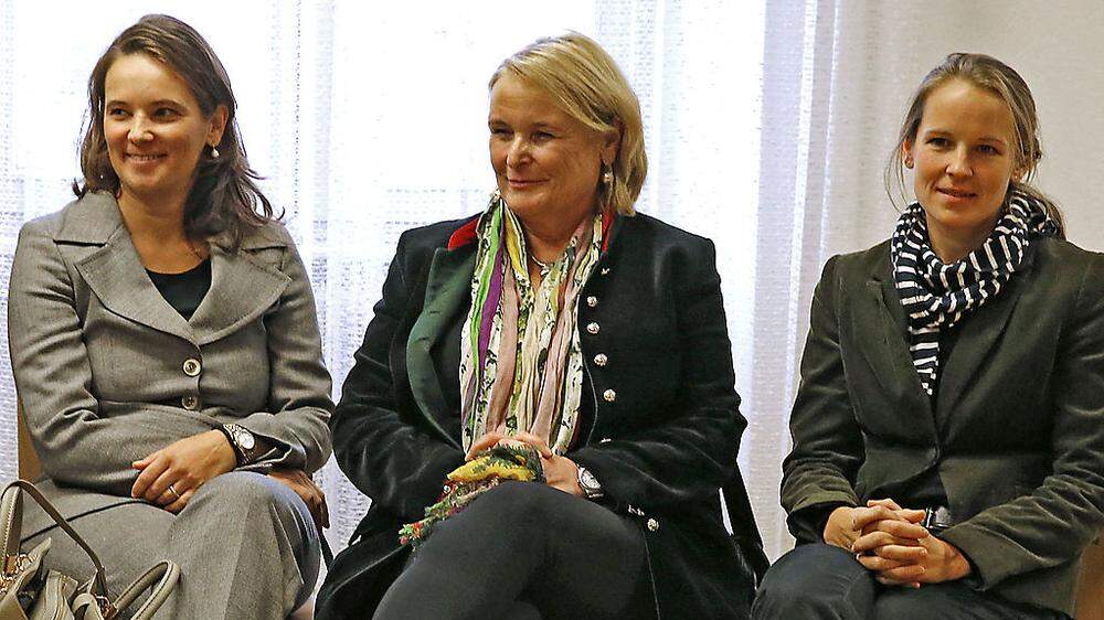 Ulrike Haider-Quercia, Claudia Haider und Cornelia Mathis-Haider (von links)