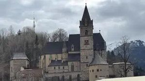 In der Oswaldikirche in Eisenerz findet am Samstag um 9 Uhr ein Trauergottesdienst der Steirischen Roas-Familie statt