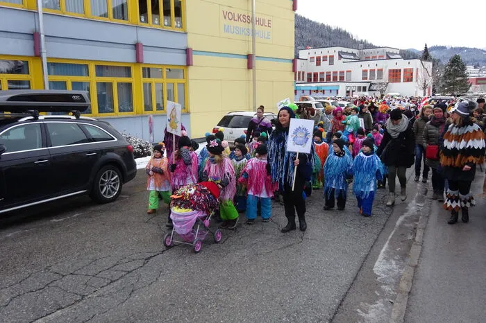Hübsche Kostüme prägten den Kindberger Fasching