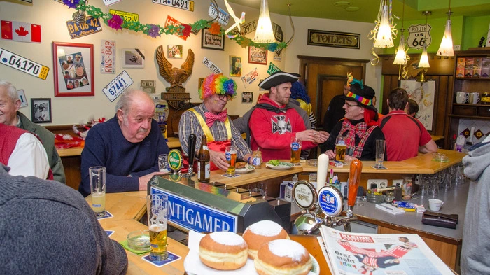 Heitere Stimmung herrschte bei der mittlerweile fünften Weißwurstparty im Gasthof Wilhelm in Büchl im Weizer Ortsteil Krottendorf.