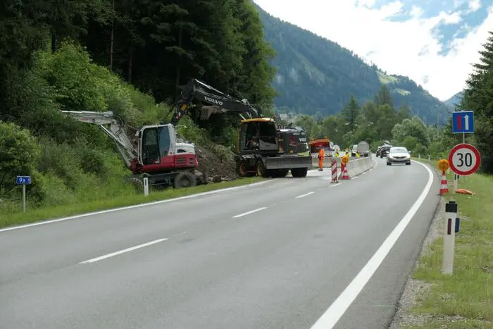 Die Felbertauernstraße ist bei Ainet wegen Räumungen nur einspurig befahrbar