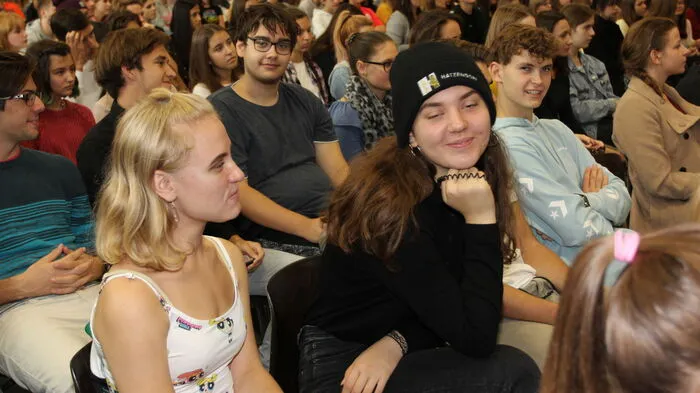Die Schüler gestalteten das Abschiedsfest mit.