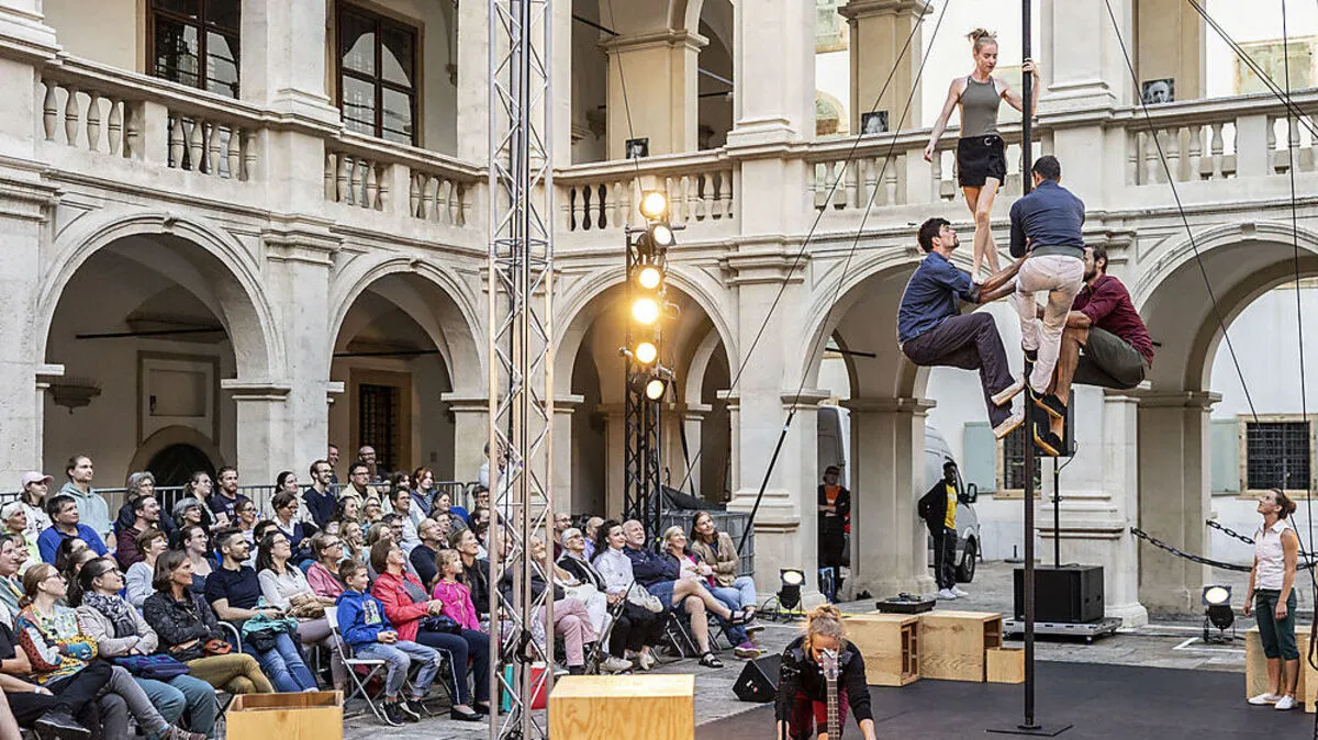 Common Ground im Landhaushof