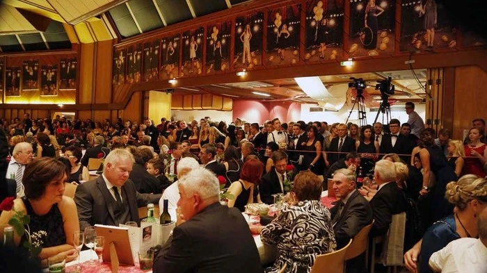 Der 48.Maturaball des BORG Jennersdorf startete bereits zum dritten Mal in der Stadthalle Fürstenfeld.