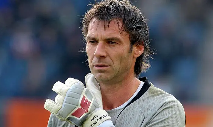 GEPA-041008925 - GRAZ,AUSTRIA,04.OKT.08 - FUSSBALL - tipp3 Bundesliga powered by T-Mobile, SK Sturm Graz vs SK Austria Kaernten. Bild zeigt Josef Schicklgruber (Sturm). 
Foto: GEPA pictures/ Guenter Floeck