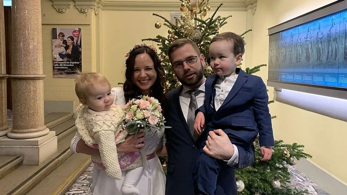 Hochzeit im kleinsten Rahmen: Lieselotte, Bianca, Alexander und Tobias Eder 