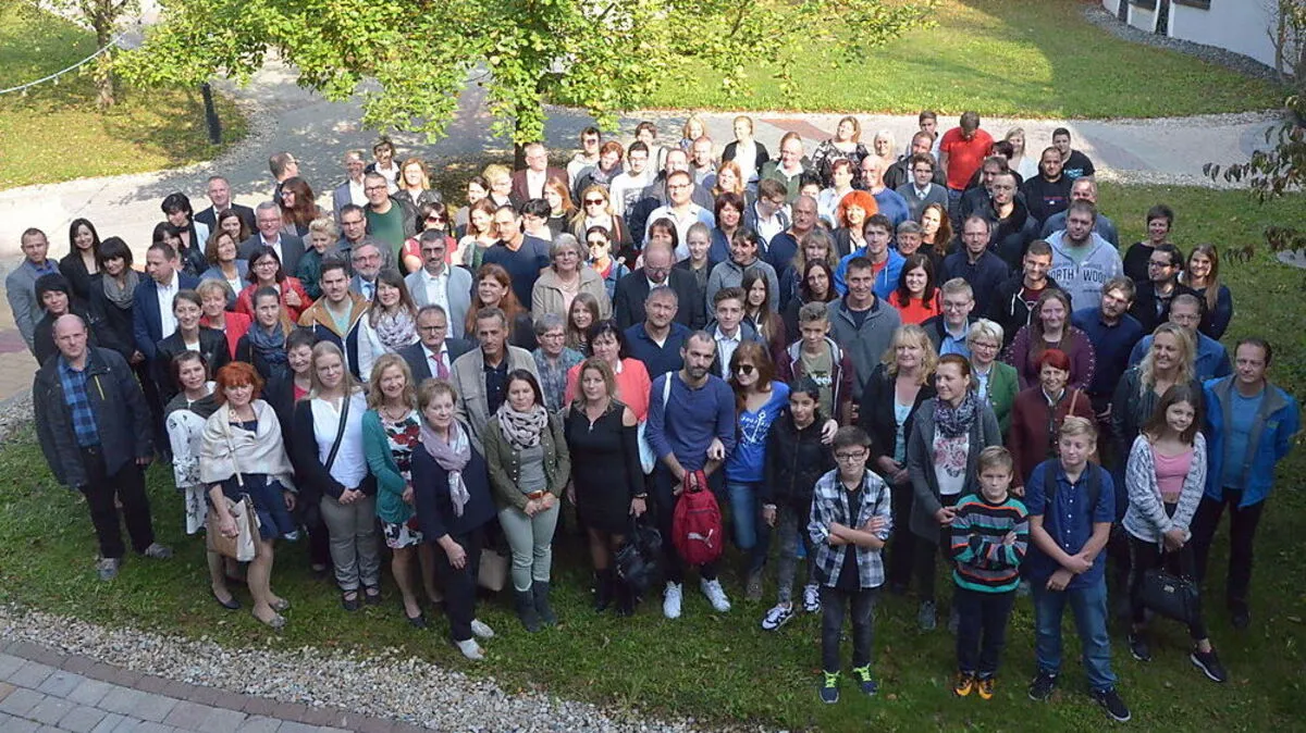 Die Lehrlinge mit ihren Gästen im Rogner Bad Blumau