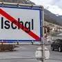 ABD0135_20200313 - ISCHGL - STERREICH: ZU APA0767 VOM 12.3.2020 - Die Wintersaison endet heuer aufgrund des Coronavirus in Tirol frhzeitig. Nach dem Wochenende werden alle Skigebiete geschlossen. Im Bild: Die Ortstafel von Ischgl aufgenommen am Freitag, 13. Mrz 2020, in Tirol. - FOTO: APA/JAKOB GRUBER