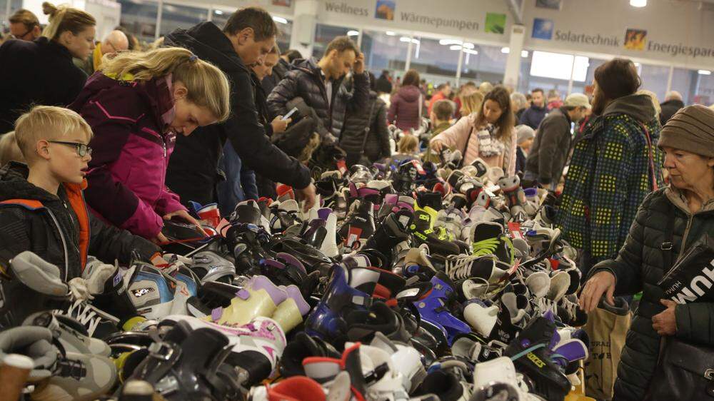 Zahlreiche Besucher werden heuer wieder bei den AK-Wintersportbörsen erwartet