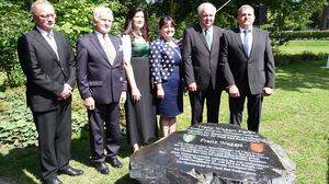 Zu Ehren von Franz Wegart wurde ein Park mit seinem Namen eröffnet und ein Gedenkstein enthüllt 