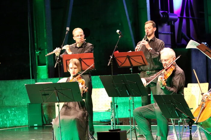 Das Ensemble „Die Wiener“ ... 