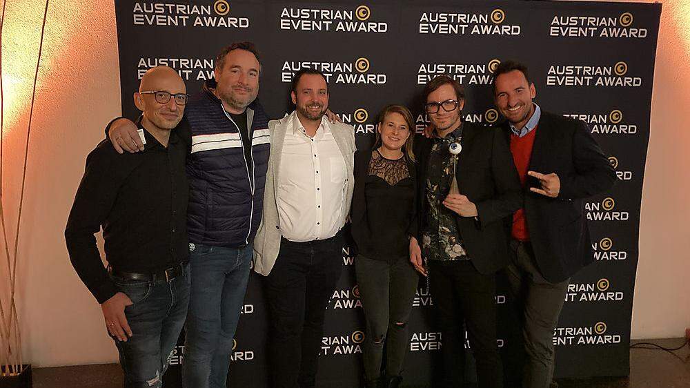 Das Team der Leobener Designagentur Brainsworld bei der Preisverleihung