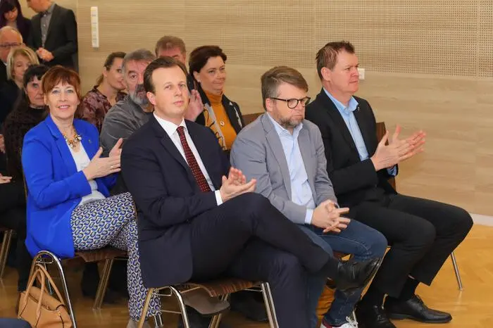 Klicken Sie sich durch weitere Bilder!
