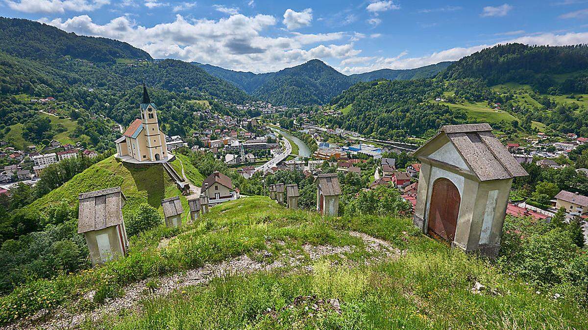 Idrija ist bekannt für seinen Bergbau und das Spitzenklöppeln