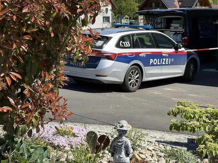 Die Tat ereignete sich in einem idyllisch gelegenen Einfamilienhaus