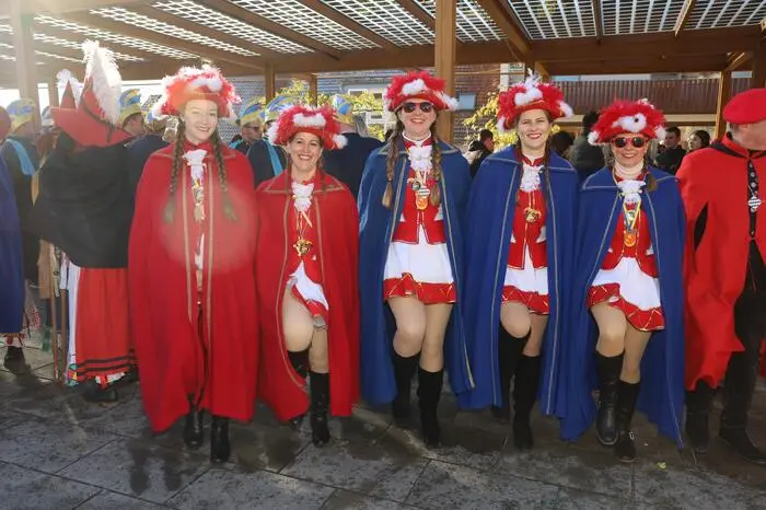 Dem Faschingsstart der Kirchberger wohnten Abordnungen der Gilden aus Gleisdorf, Weiz und der Stadtwache Feldbach bei