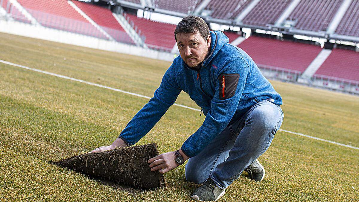 Perfekte Bedingungen für den Fußball-Hit hat Greenkeeper Andreas Petutschnig geschaffen