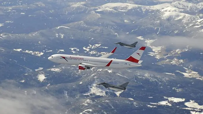 Das Bundesheer und die AUA - hier Partner bei einer Abfangübung über Zeltweg