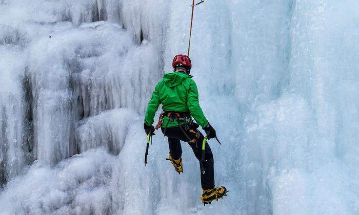 Auch Winterwanderer und Eiskletterer kommen hier voll auf ihre Kosten