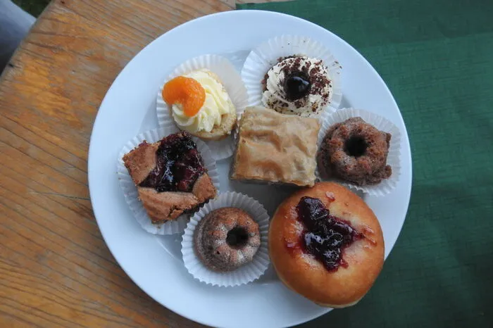 …als auch süße Desserts angeboten.