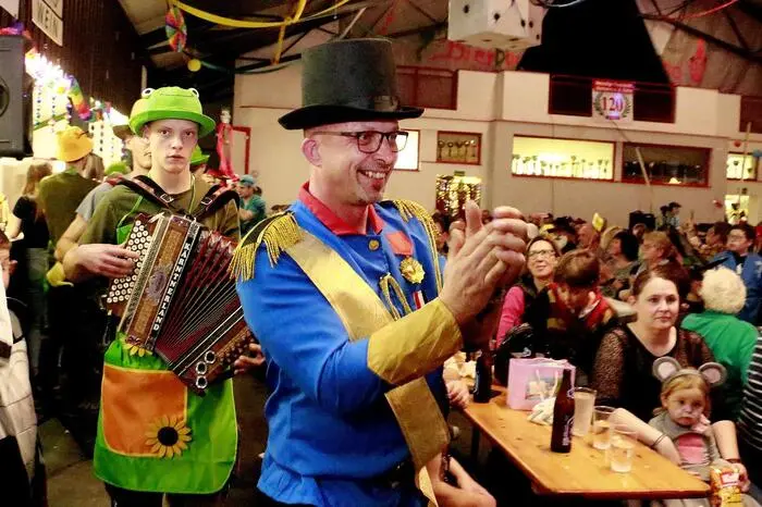 Klicken Sie sich durch weitere Bilder!