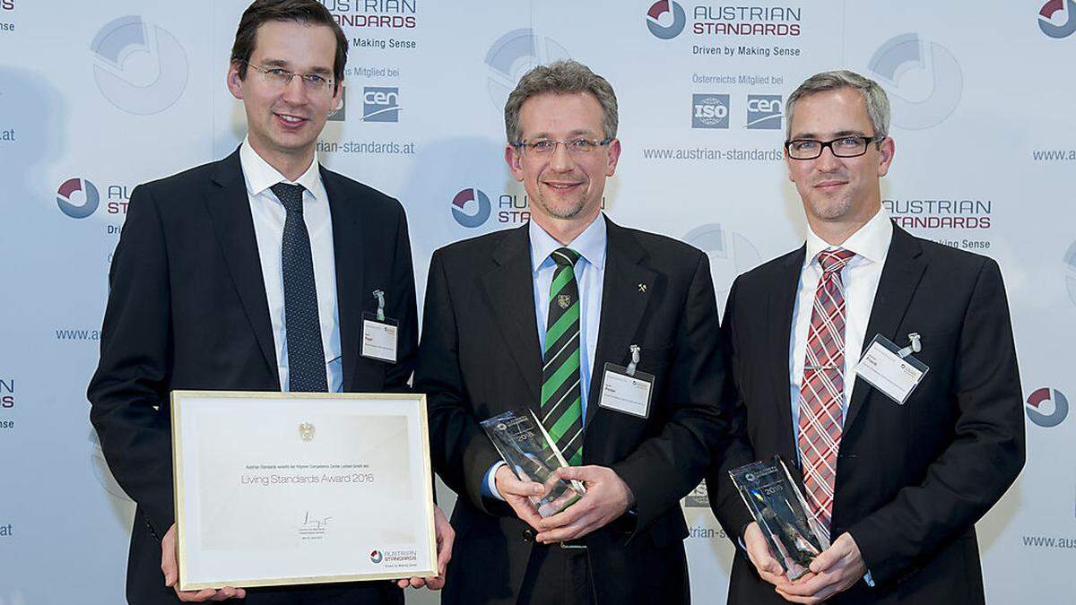 Martin Payer, Geschäftsführer des Polymer Competence Center Leoben, Gerald Pinter, Department Kunststoff der Montanuniversität Leoben, und Projektleiter Andreas Frank (PCCL) (von links)