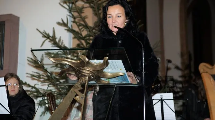 In der Pfarrkirche Fohnsdorf musizierten ein paar Tage vor dem Weihnachtsfest die Schülerinnen und Schüler der Musikschule mit ihren Klassenlehrkräften.