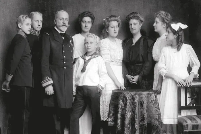 Prinzessin Maria (zweite von rechts) im Kreise ihrer Familie