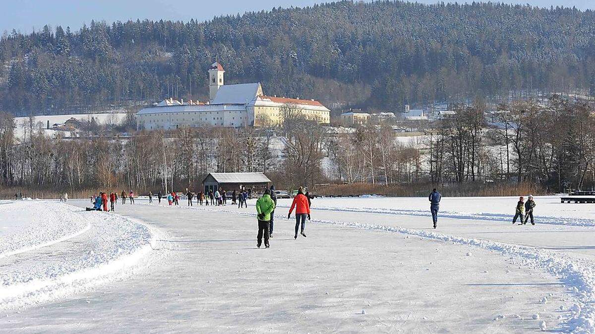 Ab Dienstag kann am Längsee wieder Eisgelaufen werden (Archivfoto)