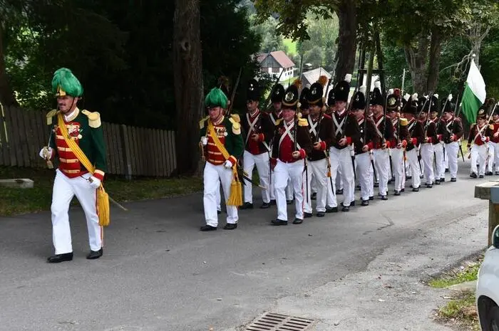 Aktuell zählen die Prangschützen 64 Mitglieder. Zur Prangschützengarde zählt an diesem Tag auch die Musikkapelle, diese trat ebenfalls in der Uniform auf.     