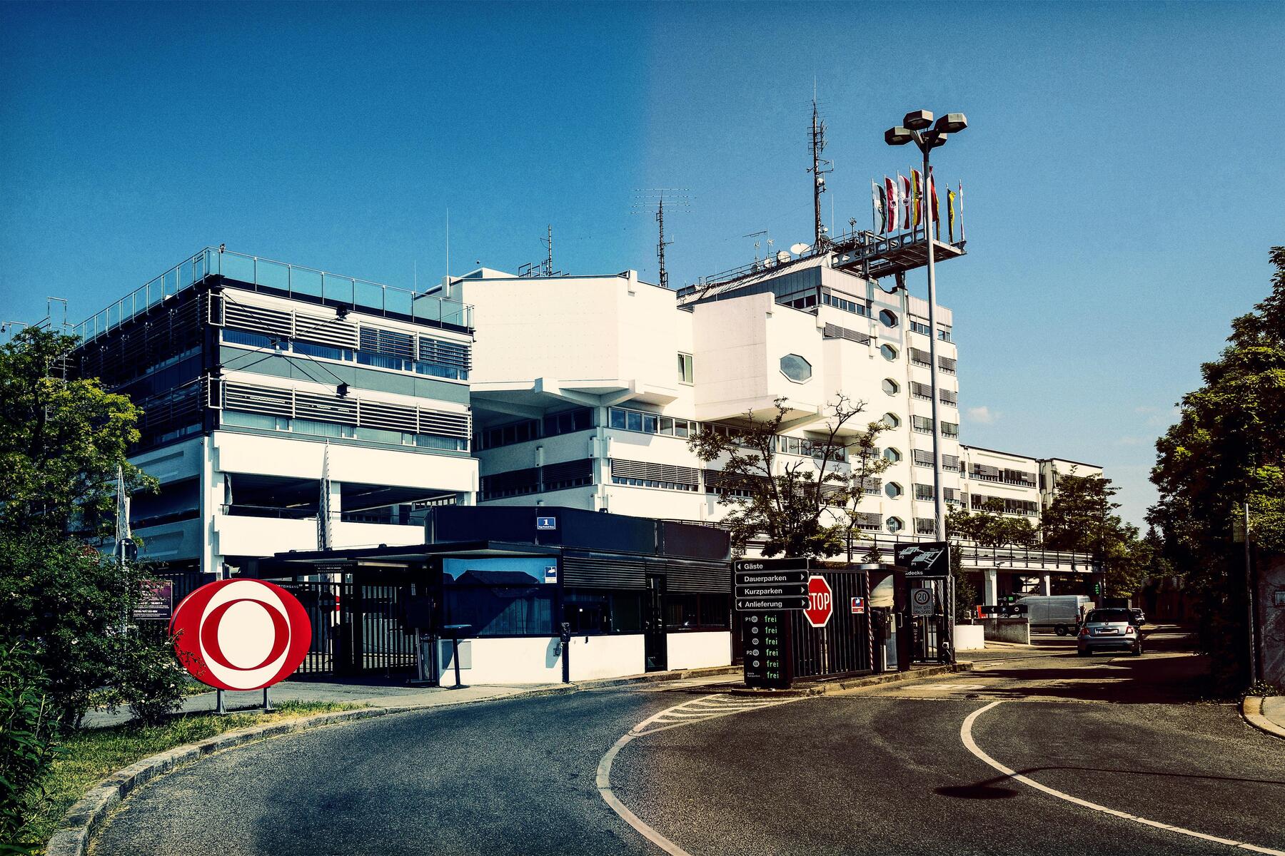 Demokratie ohne Zeitungen?: Stocker, Babler, toter Gaul