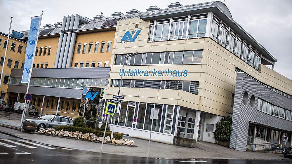 Der Schwerverletzte wird im UKH Klagenfurt behandelt