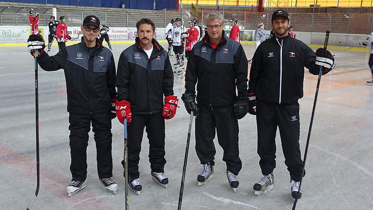 Seit Sonntag wird in Kapfenberg trainiert: die U20-Trainer Maximilian Reiter, Alex Mellitzer, Head-Coach Roger Bader und Paul Ullrich (v. l.)